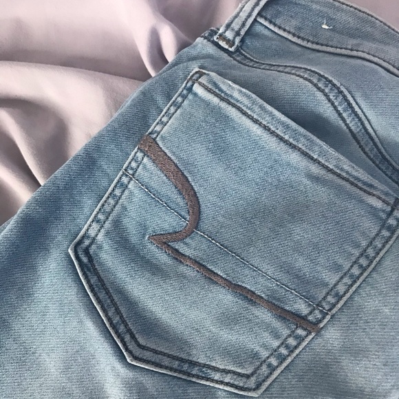 American Eagle - Low rise light wash jeans - Picture 5 of 6